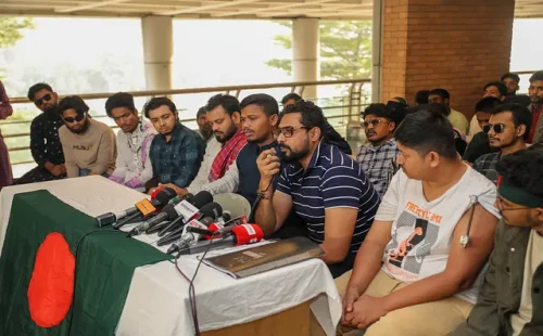 শহীদ মিনারে ফারুক হাসানের ওপর হামলা হয়নি, হাতাহাতি হয়েছে