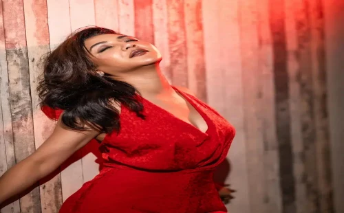 সন্দেহের ছায়ায় জয়া