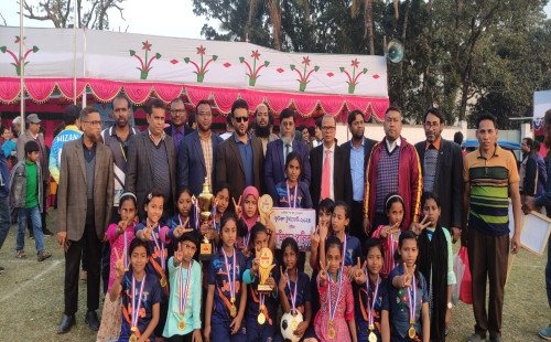 কুষ্টিয়ায় প্রাথমিক বিদ্যালয় বালক-বালিকা গোল্ডকাপ ফুটবল টুর্নামেন্টের ফাইনাল
