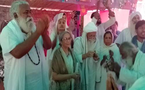 কুষ্টিয়ার দৌলতপুর উপজেলা ‘সাধুসঙ্গ হওয়া খুব জরুরি, না হলে বিলুপ্ত হয়ে যাবে’