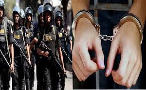 নিজেকে স্বরাষ্ট্র উপদেষ্টা দাবি করে জালিয়াতি, গ্রেপ্তার ১