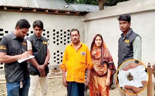 কুষ্টিয়ায় গভীর রাতে বিএনপি নেতার বাড়িতে গুলি, দেখে নেওয়ার হুমকি