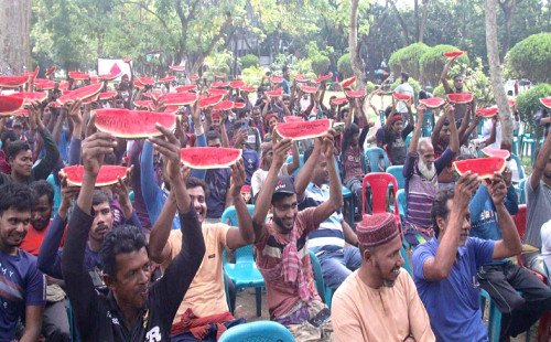 আন্তর্জাতিক শ্রমিক দিবস শ্রমিকদের নিয়ে ইবিতে স্বাস্থ্য ক্যাম্পেইন ও তরমুজ উৎসব