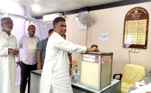 কুষ্টিয়া জেলা বাস মিনিবাস মালিক গ্রুপ এর ত্রি- বার্ষিক নির্বাচন সম্পূর্ণ