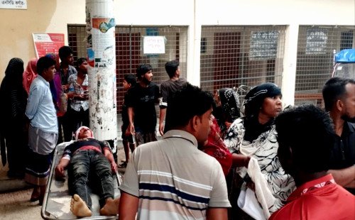 গাংনীতে ট্রাকের ধাক্কায় যুবক নিহত