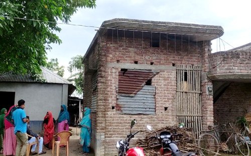 কুষ্টিয়ার মিরপুরে দুর্ধর্ষ ডাকাতি: রাতের আঁধারে স্বরূপদহে আতঙ্ক