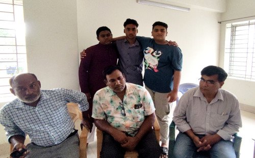 রয়েল এক্সিলেন্স স্কুল ছাত্রদের ঝগড়া নিয়ে থানায় অভিযোগ, আলোচনা শেষে মীমাংসা