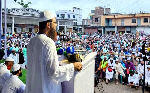 কুষ্টিয়ায় ইসলামী আন্দোলনের গণসমাবেশে ফয়জুল করিমের অভিযোগ চাঁদা তুলে পল্টনে, পরে চলে যায়  লন্ডনে