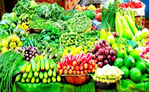 কুষ্টিয়ায় চালের দাম কমলেও স্বস্তি ফেরেনি নিত্যপণ্যের বাজারে