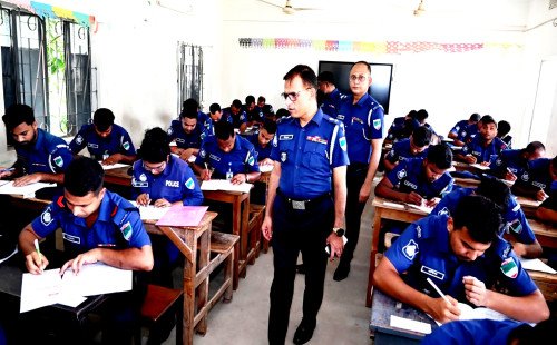 কুষ্টিয়ায় পুলিশের বিভাগীয় পদোন্নতি পরীক্ষা অনুষ্ঠিত