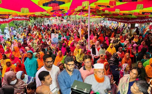 কুষ্টিয়ার দৌলতপুরে বিএনপির ৩১ দফা নিয়ে লিফলেট বিতরণ ও জনসংযোগ