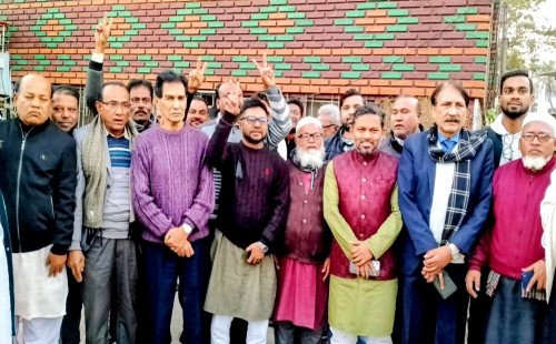 কুষ্টিয়ায় ধানের শীষের পক্ষে ঐক্যের জোয়ারবিজয়ের প্রত্যয়ে মাঠে-ময়দানে বিএনপির নেতাকর্মীরা