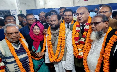 কুষ্টিয়া জেলা আইনজীবী সমিতির নির্বাচনে নতুন নেতৃত্বে আস্থা