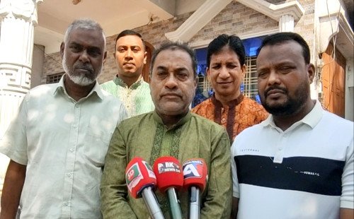 কুষ্টিয়ার বটতল ইউনিয়নে বিএনপি সভাপতির বাসায় ভাঙচুর ও লুটপাট