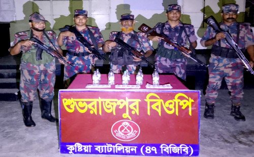 মেহেরপুর সীমান্তে বিজিবির জোরদার অভিযান বিপুল পরিমাণ ভারতীয় মাদকদ্রব্য উদ্ধার