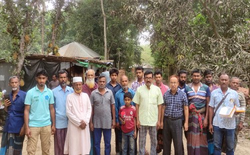 কুমারখালীর জনভোগান্তির অবসানে কাঁচা রাস্তা সংস্কার কাজের শুভ উদ্বোধন