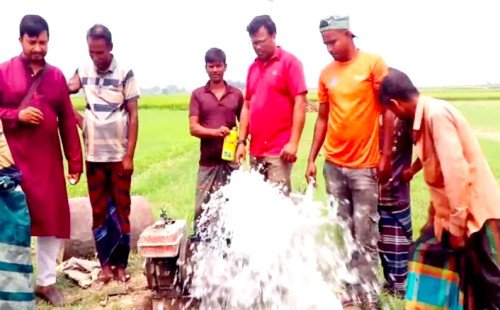 কুষ্টিয়ার উদ্ভাবক মনিরুলের চমক ৫ লিটার পোড়া মবিলে মিলছে ৭ লিটার ডিজেল