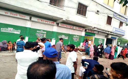 মিরপুরে পুত্রের গ্রেপ্তারের শোকে মায়ের মৃত্যু, মামলা প্রত্যাহারের দাবি পরিবারের