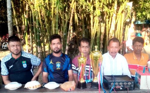 কুষ্টিয়া সদর থানা শ্রমিক দলের উদ্যোগে ফুটবল ফাইনাল অনুষ্ঠিত