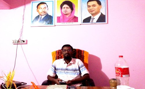 পিরোজপুর ইউনিয়নের ২ নম্বর ওয়ার্ডে জনসংযোগে ব্যস্ত মেম্বার পদপ্রার্থী মো. রশিদুল ইসলামসকলকে জানালেন শুভেচ্ছা ও অভিনন্দন