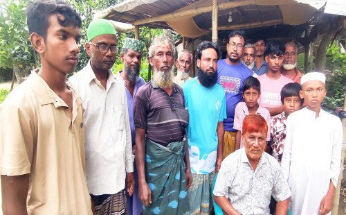 জনসেবার প্রত্যয়ে কুর্শার মানুষের পাশে মিলনুজ্জামান মিলন