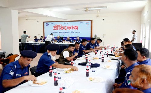 বিদায়ী পুলিশ সুপার মোহাম্মদ জসীম উদ্দিনকে ঘিরে কুষ্টিয়া জেলা পুলিশের বিশেষ প্রীতিভোজ