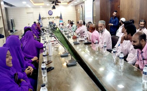 কুষ্টিয়া পুলিশ লাইন্স স্কুল-কলেজের শিক্ষার মানোন্নয়নে শিক্ষকদের সহযোগিতা চাইলেন পুলিশ সুপার